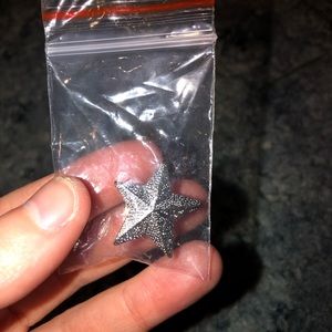Star pin
